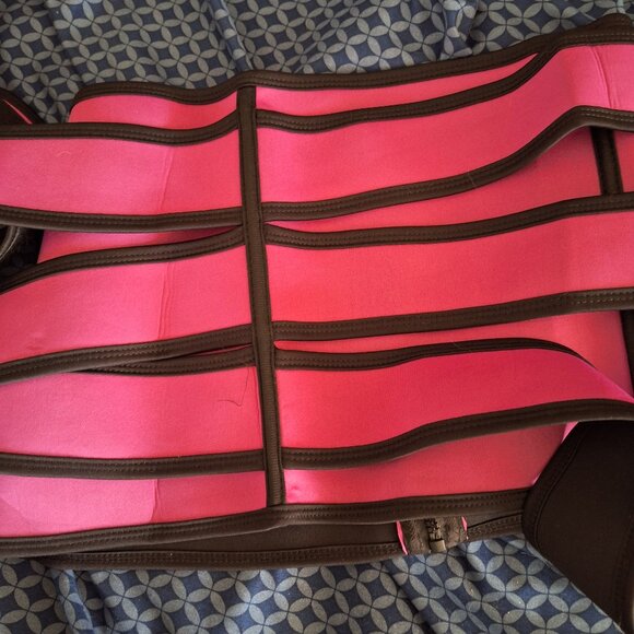 pink back brace or corset XXL - Picture 2 of 9
